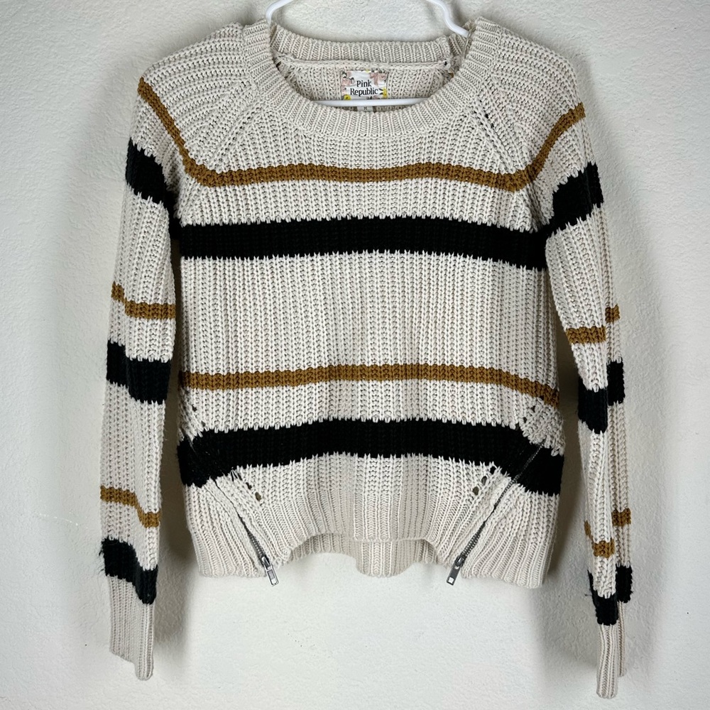 PINK REPUBLIC Striped Sweater size M (Juniors)